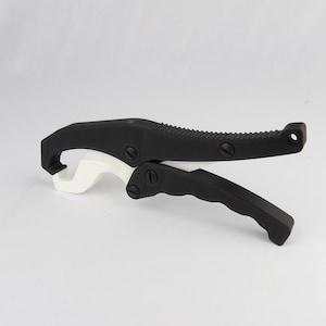 3D Printed Fishing Pliers -  Lip Gripper Holder - Lightweight and It will not sink!