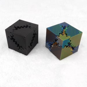 3D Printed Gear Cube - Stress Relief and Fidget Toy - Etsy