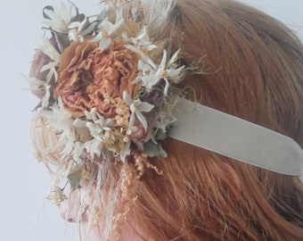 Dried Flower Hair Corsage