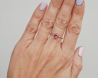 9ct Solid Yellow Gold Pink Tourmaline Ring