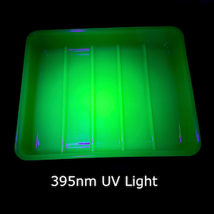 Vintage SELTENE 13 &quot;Jadeit Glas Große gerippte Kühlschrank Tablett aus grünem Uranglas