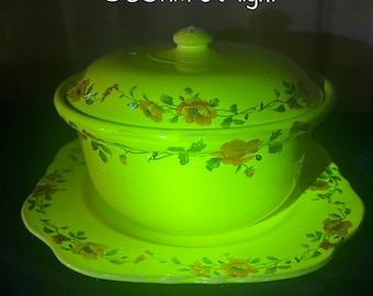 Elegant Vintage Uranium Salt Glaze Serving Dish Platter and Lidded Casserole Dish with Stunning Floral Pattern Bennett Bakeware Cottage Core