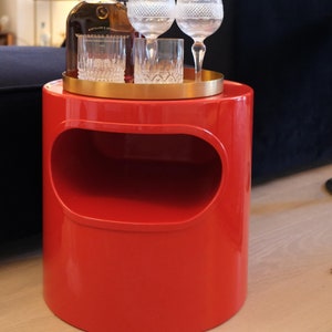 Vintage Giano Vano Side Table by Emma Gismondi for Artemide (renowned Italian lighting/furniture designer)