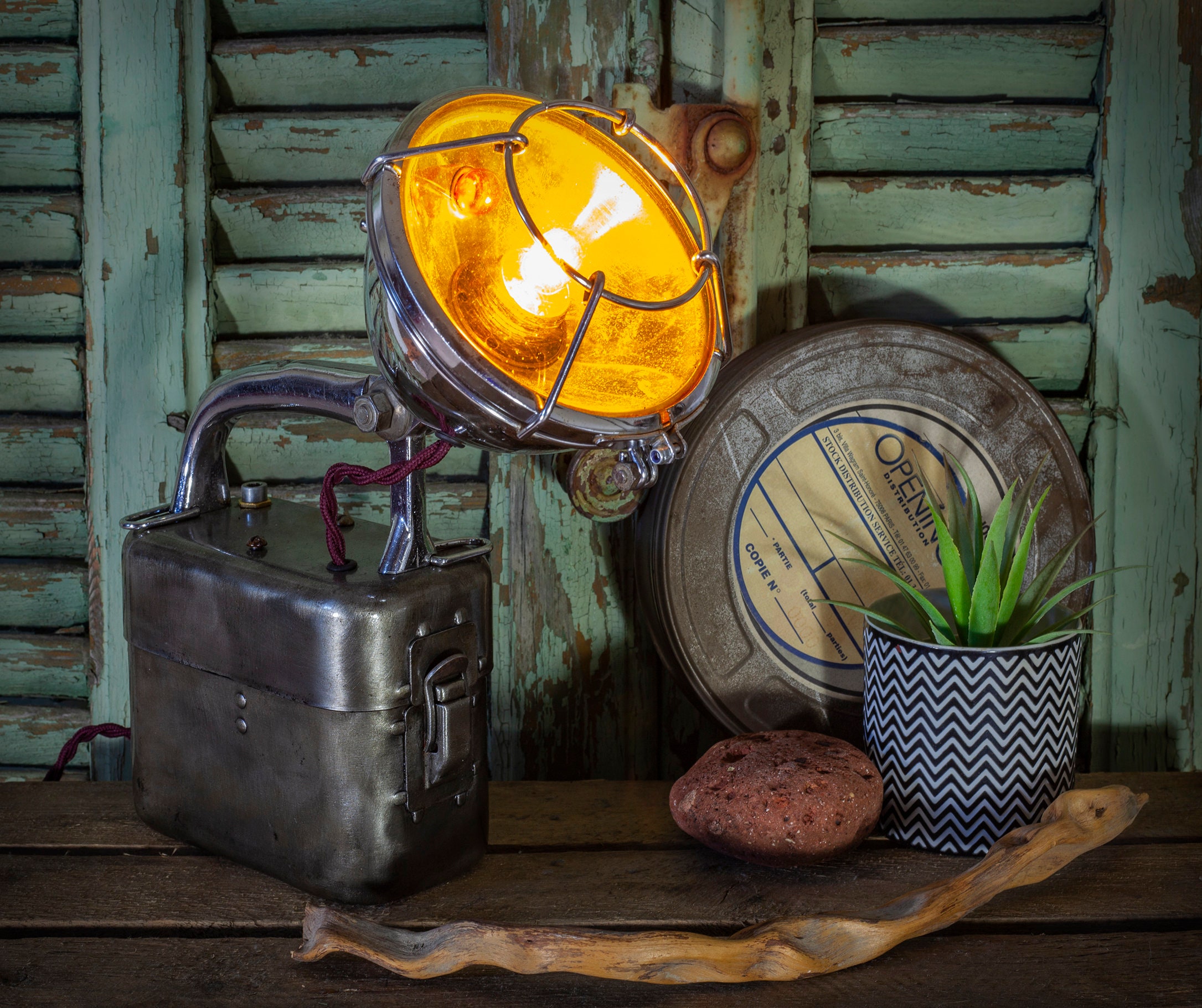 Vintage Big Beam No 211