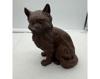 Figura vintage de gato de madera sintética de Red Mill Manufacturing
