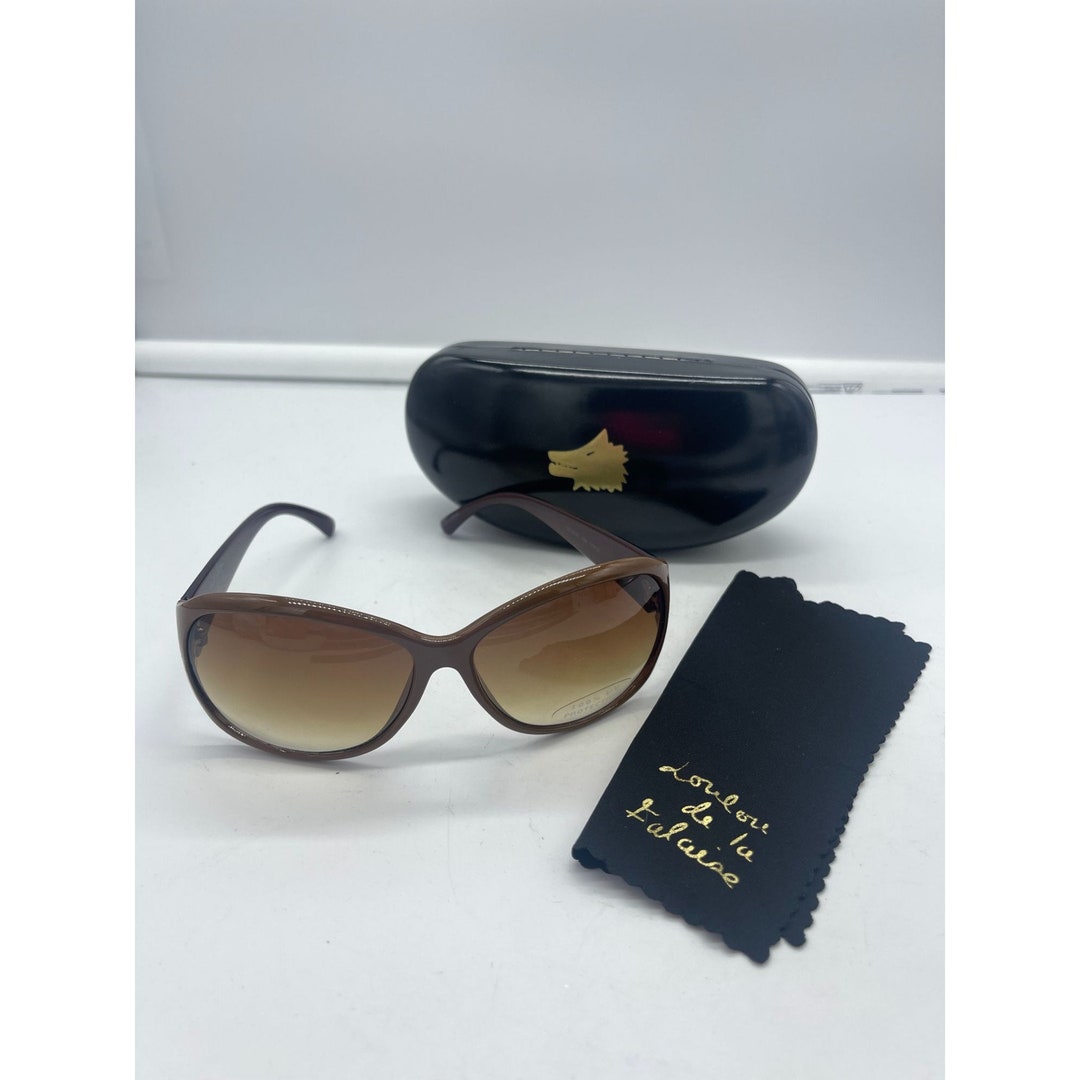 Loulou de la Falaise Lucite Sunglasses with Case and Cloth Loulou De La Falaise Lucite Sunglasses With Case and Cloth  main image 3