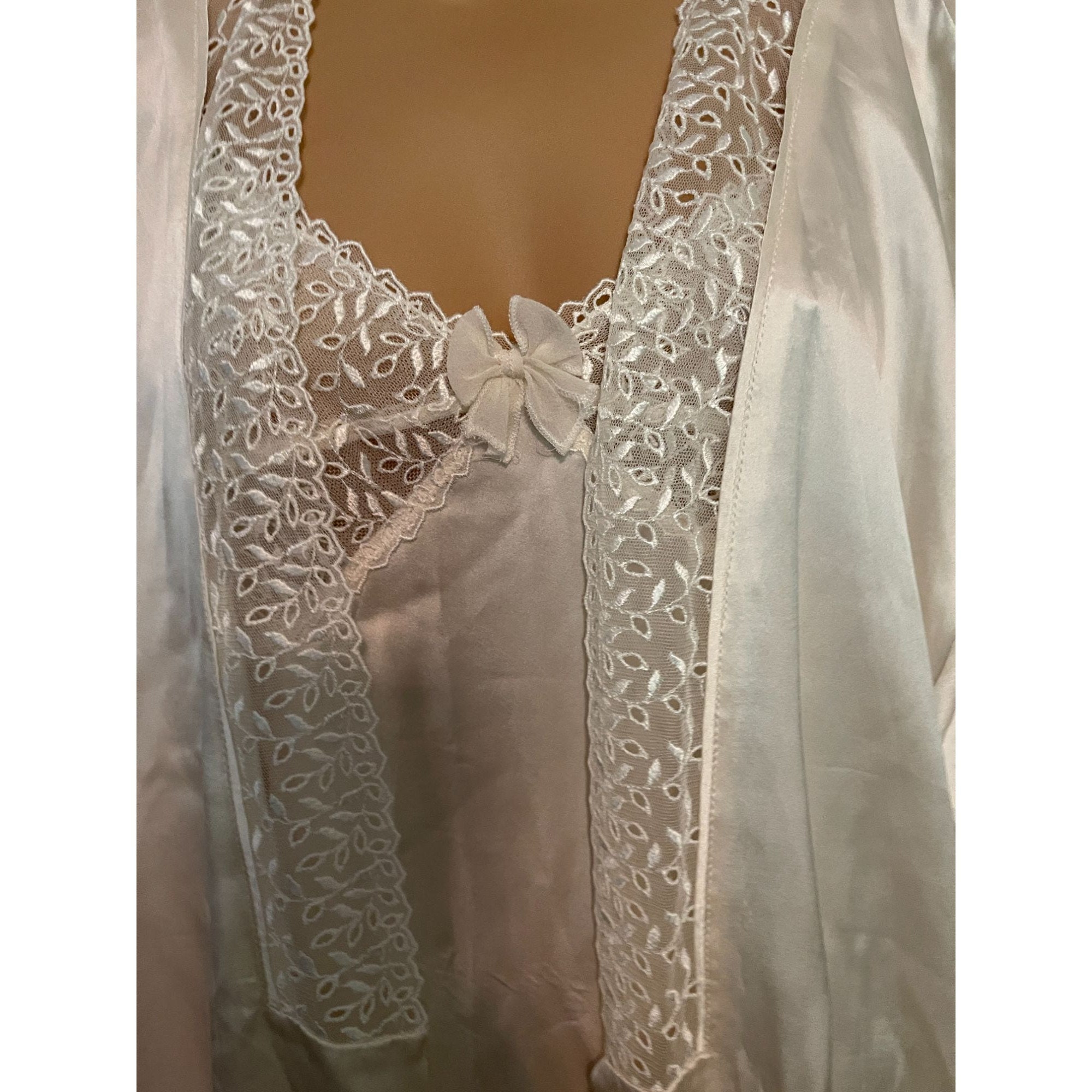 August Silk Intimates 2 Piece Lingerie Set Robe and Nightgown Size M ...