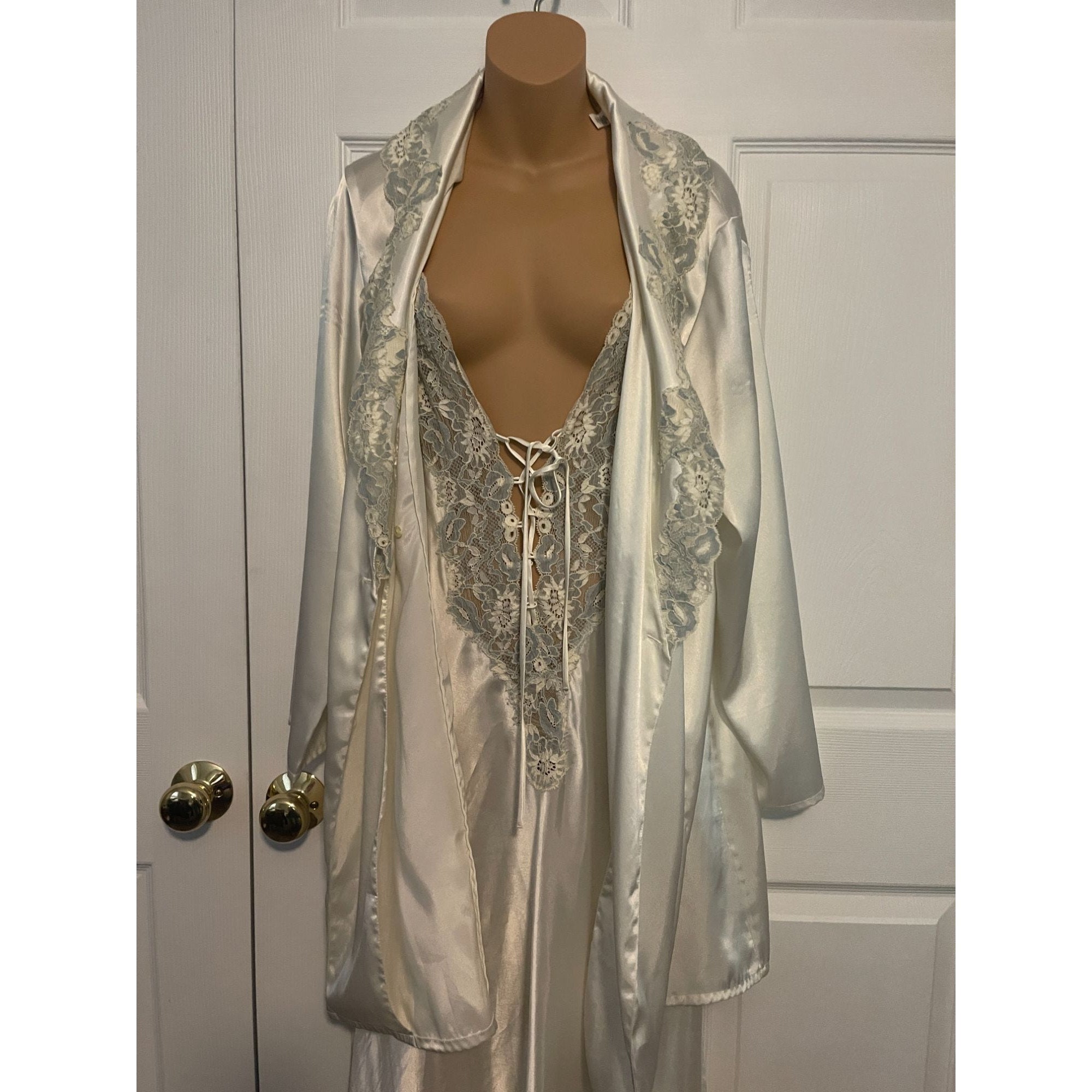 Peignoir victoria secret hot sale