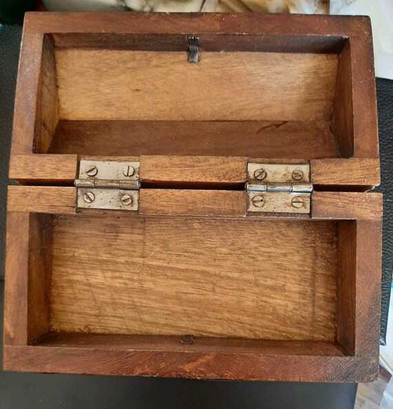 Vintage mini treasure chest - image 6