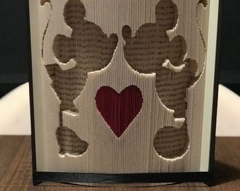 Mickey and Minnie Kissing book folding pattern