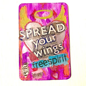 Arte original de Aceo, papel rasgado, técnica mixta, grafiti, estilo de arte urbano, collage titulado: SPREAD YOUR WINGS