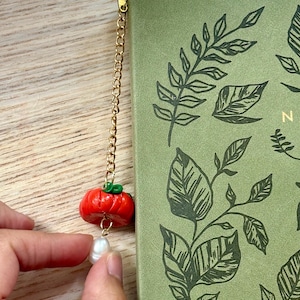 Halloween Book Accessory, Fall Themed Bookmark Gift Idea, Book Lover Gift, Cozy Bookmark for Her, Halloween Bookmark, bookish Accessory Gift