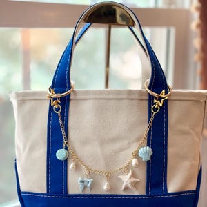 Coastal Seashell-sleutelhanger: bedel met oceaanthema voor tassen, handtassen en portemonnees - cadeau bruidsmeisje strandliefhebber