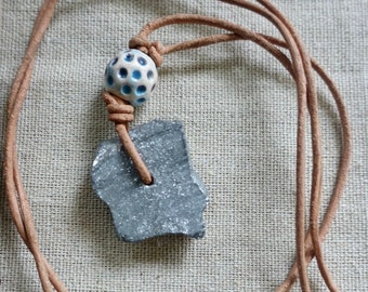 Collar unisex con rodajas de ágata: Post Apo / Fallout / Wasteland Weekend / Prepper, collar ajustable con cordón de cuero.