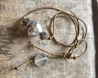 Collar minimalista / Collar espacial 'Satélite' / Cuenta central de aluminio