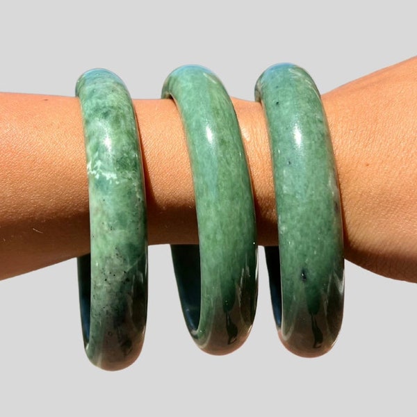 Natural Jade Bangle Smooth Green Stone Slip-On Bracelet  Natural Stone Bangle /believed to promote wisdom, balance.