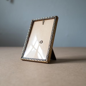 Vintage metal frame, Brass Photo Frame Convex Glass – 9 cm x 6 cm Metal Picture Frame