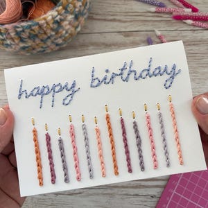Conception de carte de joyeux anniversaire brodée PDF, modèle de carte bricolage anniversaire, instructions de carte cousues à la main, modèles de cartes à téléchargement immédiat