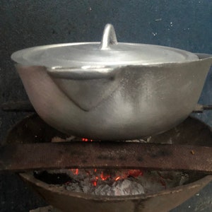 Jamaican Dutch Pot | Cast Iron Dutch Pot | Dutchie or Dutchy | Made in Jamaica and Free Shipping