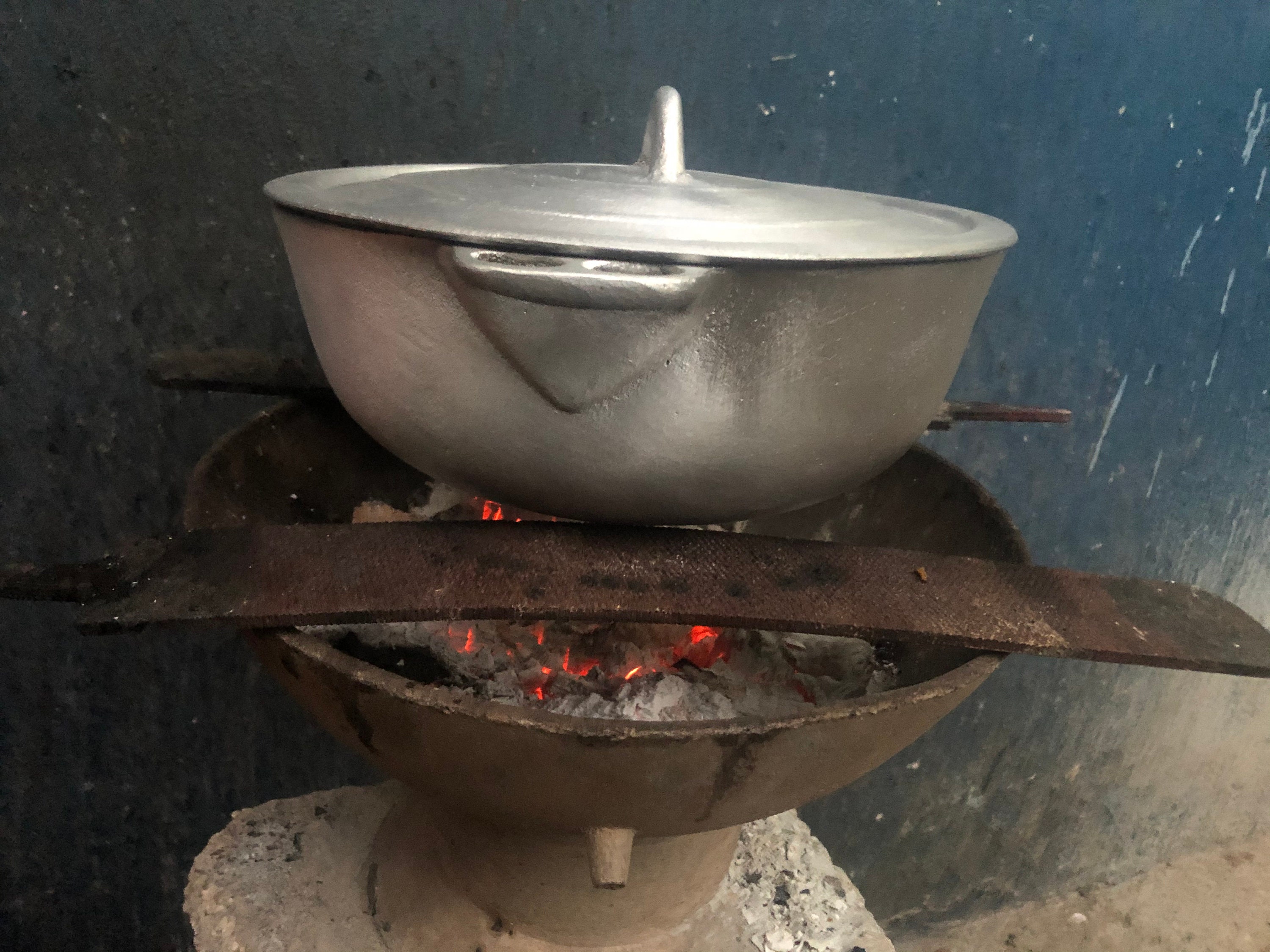 Authentic Jamaican 9 Skillet/ Frying Pan and Dutch Pot SET