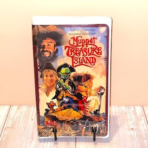 Muppet Treasure Island VHS by Jim Henson Video 1996 | Rated G | Running Time: 100 Minutes | See Photos & Read Details