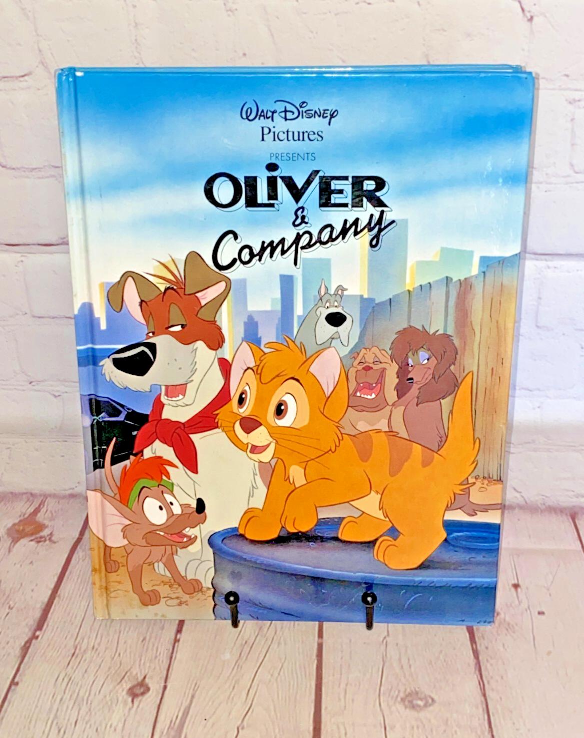 洋書 Oliver & Company: The More the Merrier s-l400.jpg