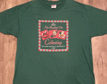 Vintage 1996 Hallmark Keepsake Ornaments T-Shirt - Green Hanes XL