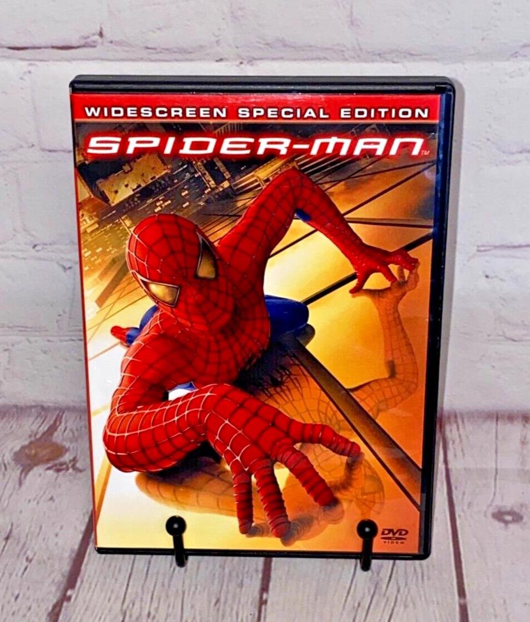 Spider-man DVD by Columbia Pictures 2002 | Rated PG-13 | Running