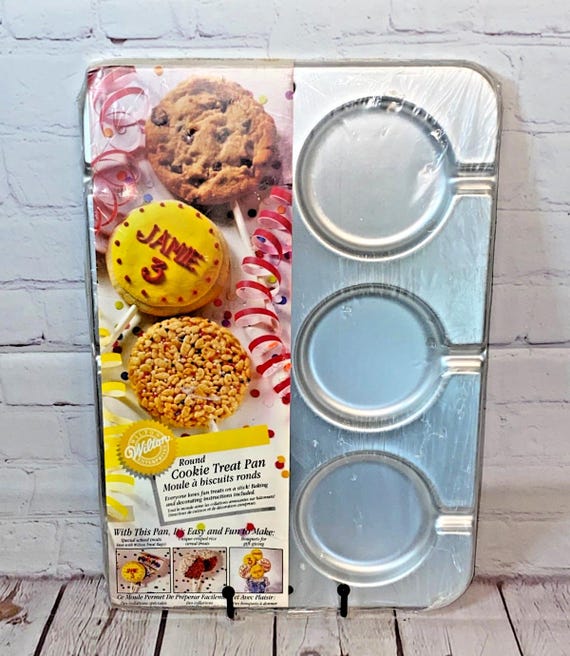 Brand New Round Cookie-treat Pan by Wilton 1995 Six Treats See