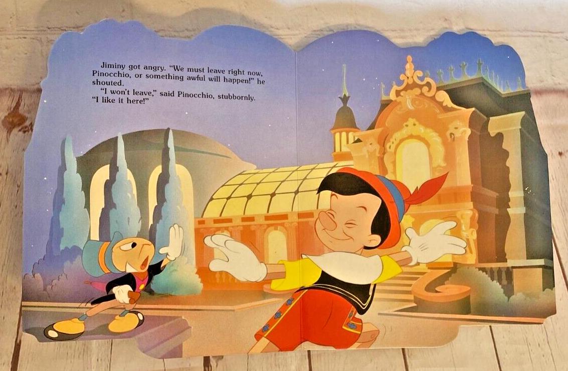 絵本・児童書 WALT DISNEY PINOCCHIO ON PLEASURE  Walt Disney 