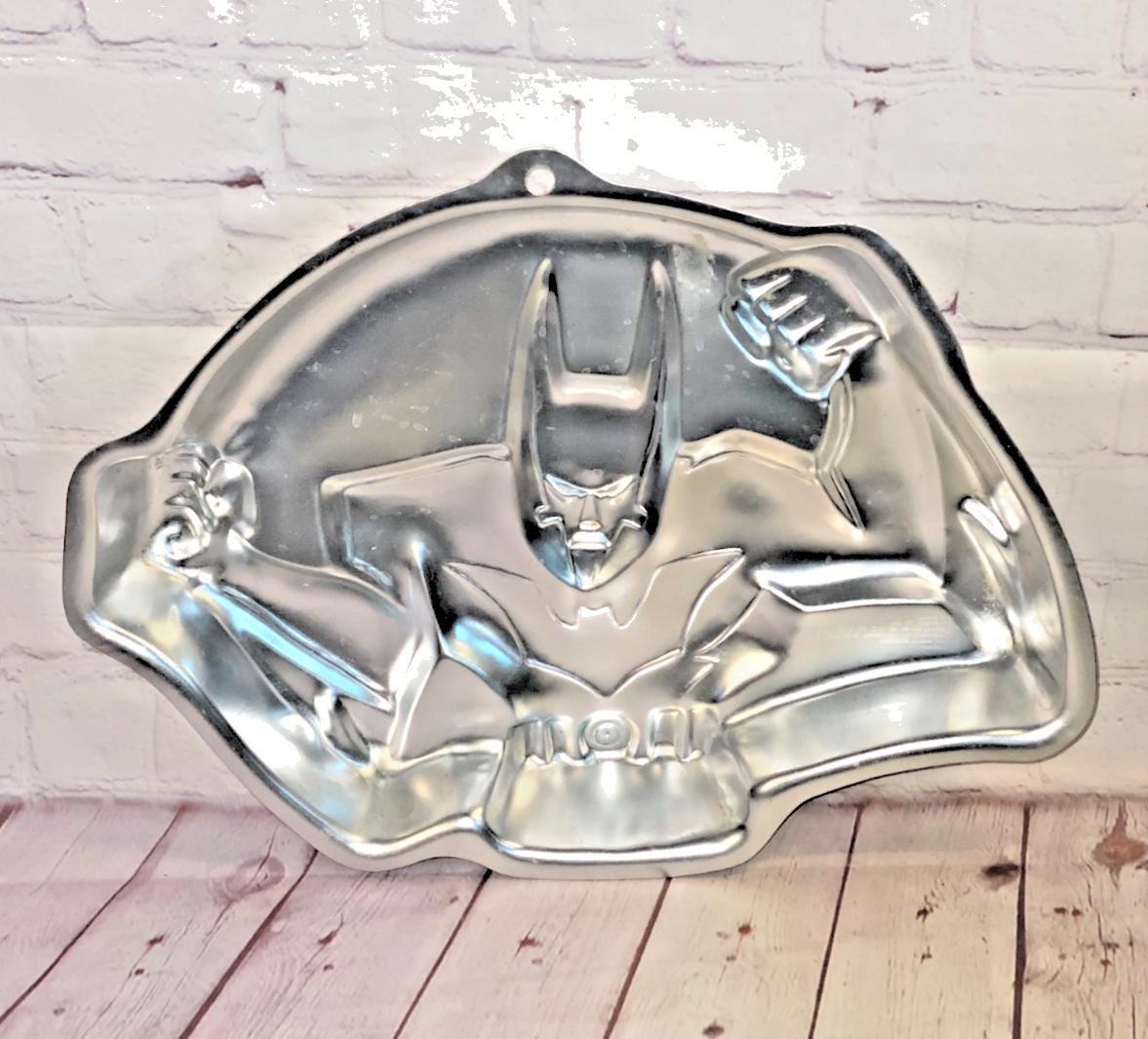 Batman Beyond Aluminum Cake Pan by Wilton 2000 - Etsy