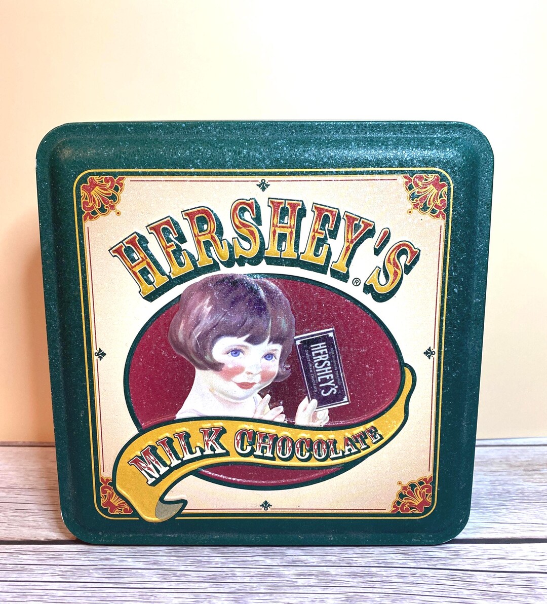 ハーシーズ　HERSHEY'S ミールトイ　チョコレート　ビンテージ Hershey's Milk Chocolate Vintage Edition #5 Tin 1999 - Etsy