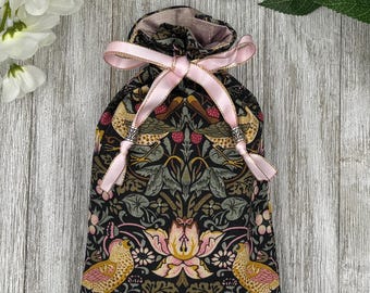Silk Lined William Morris Tarot Bag/ Custom Tarot Bag/ Keepsake Bag / Drawstring Bag / Oracle Bag / Jewelry Bag / Crystal Bag / Tarot Pouch