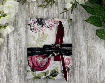 Reversible Cotton Lined Tarot Wrap/ Floral Tarot Wrap / Tarot Supplies / Tarot Deck Storage / Tarot Cloth / Tarot Supplies / Altar