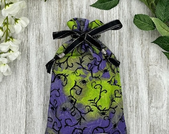 Spider Tarot Bag/ Custom Tarot Pouch/ Keepsake Bag / Drawstring Bag / Oracle Bag / Crystal Bag / Tarot Pouch / Cosmetic Bag