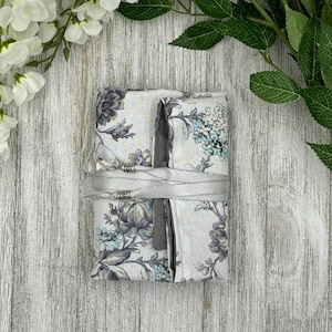 Papiers de tarot réversibles doublés de coton/ Papiers de tarot à fleurs / Fournitures de tarot / Rangement pour jeu de cartes de tarot / Torchons de tarot / Fournitures de tarot / Autel