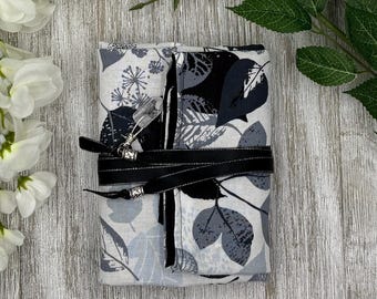 Reversible Silk Lined Tarot Wrap / Tarot Wrap / Tarot Supplies / Tarot Deck Storage / Tarot Cloth / Tarot Supplies / Altar