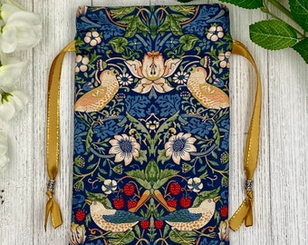 William Morris Tarot Bag/ Custom Tarot Bag/ Keepsake Bag / Drawstring Bag / Oracle Bag / Jewelry Bag / Crystal Bag / Gift Bag / Tarot Pouch