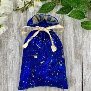 Silk Lined Tarot Bag/ Custom Tarot bag/ Keepsake Bag / Drawstring Bag / Oracle Bag / Crystal Bag / Gift Bag / Tarot Pouch / Cosmetic Bag