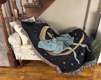 Moth Woven Blanket, Gothic Woven Blanket, Witchy Cotton Throw, Dark Academia Decor, Dark Decor, Gothic Decor, Moon Decor, Mystical Gift