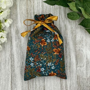 Floral Leaves Tarot Bag/ Custom Tarot bag/ Keepsake Bag / Drawstring Bag / Oracle Bag / Crystal Bag / Gift Bag / Tarot Pouch / Cosmetic Bag
