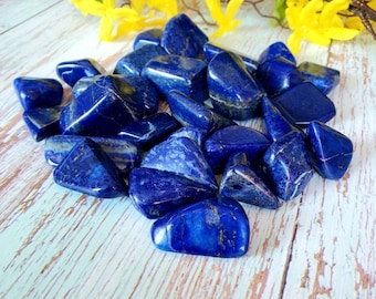 Pietra levigata di lapislazzuli AAA: chakra del terzo occhio, armonia