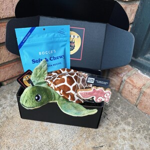 So Fetch Mini Dog Gift Box: Toys, Treats & Cookie image 5