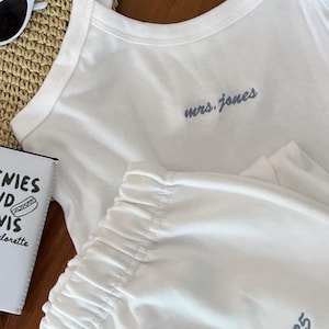 Camiseta bordada para novia y fiesta nupcial: regalos de boda personalizados