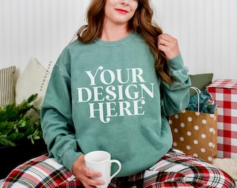 Comfort Colors 1566 Mockup, Light green C1566 Winter Mock up, Christmas t-shirt mockups, Holiday Retro tee modeled mock, Festive vibes shirt