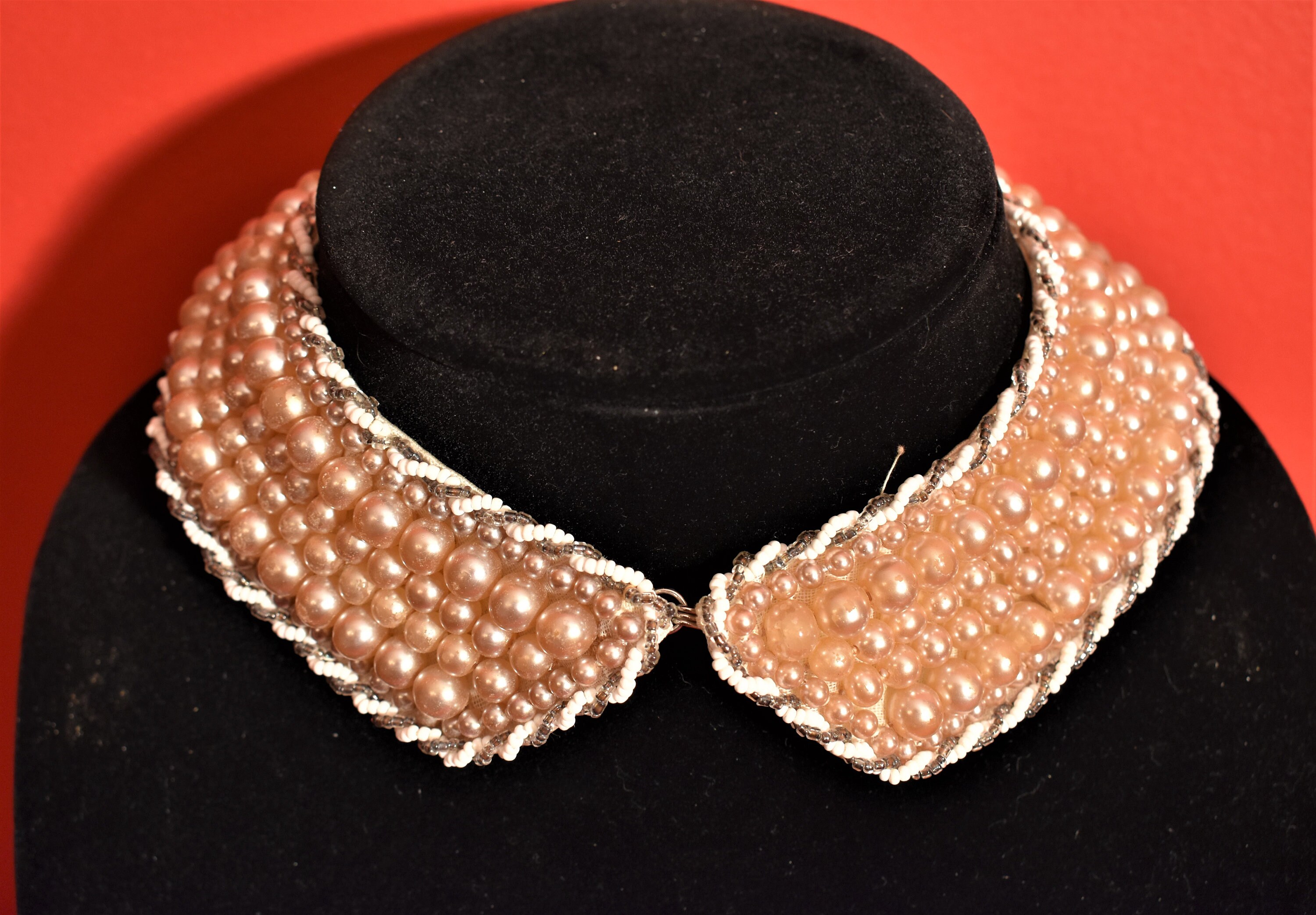 Lovely Vintage Faux Pearl & Beaded Collar Necklace