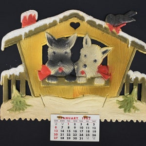 Calendário de papelão cortado em relevo vintage feito na Alemanha Ocidental