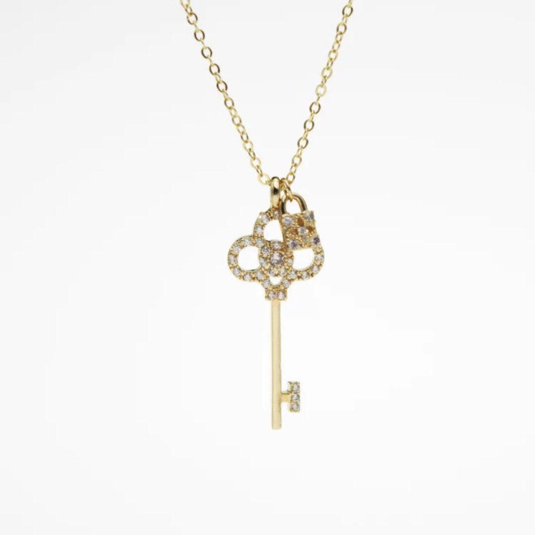 Lock And Key Necklace – A Sparkling Dawn Design