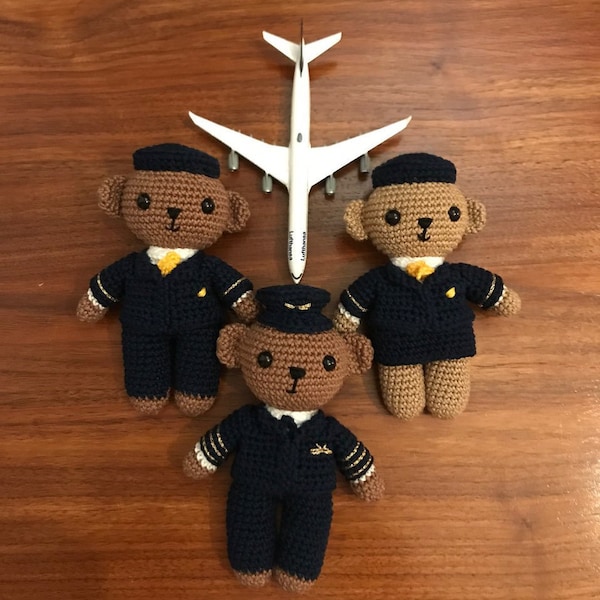 Lufthansa pilot or flight attendant