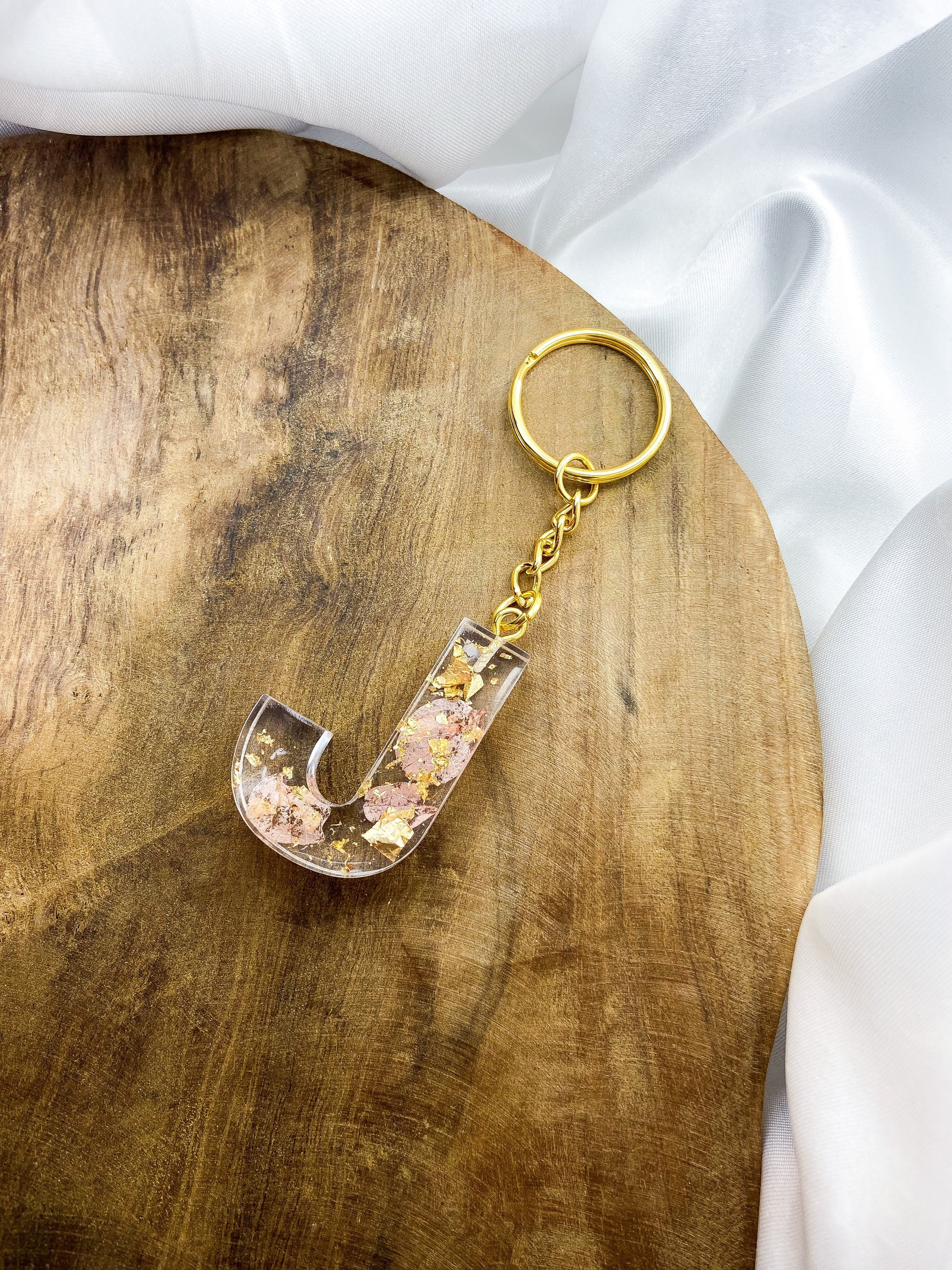 Keychain letters with petals in your desired color | small gifts | Gi…